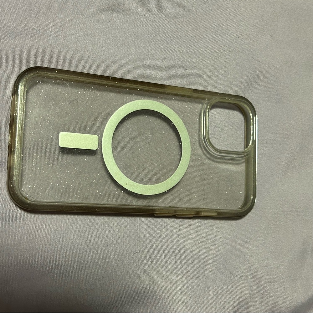 Clear Protective Phone Case with MagSafe Compatibility iPhone 14